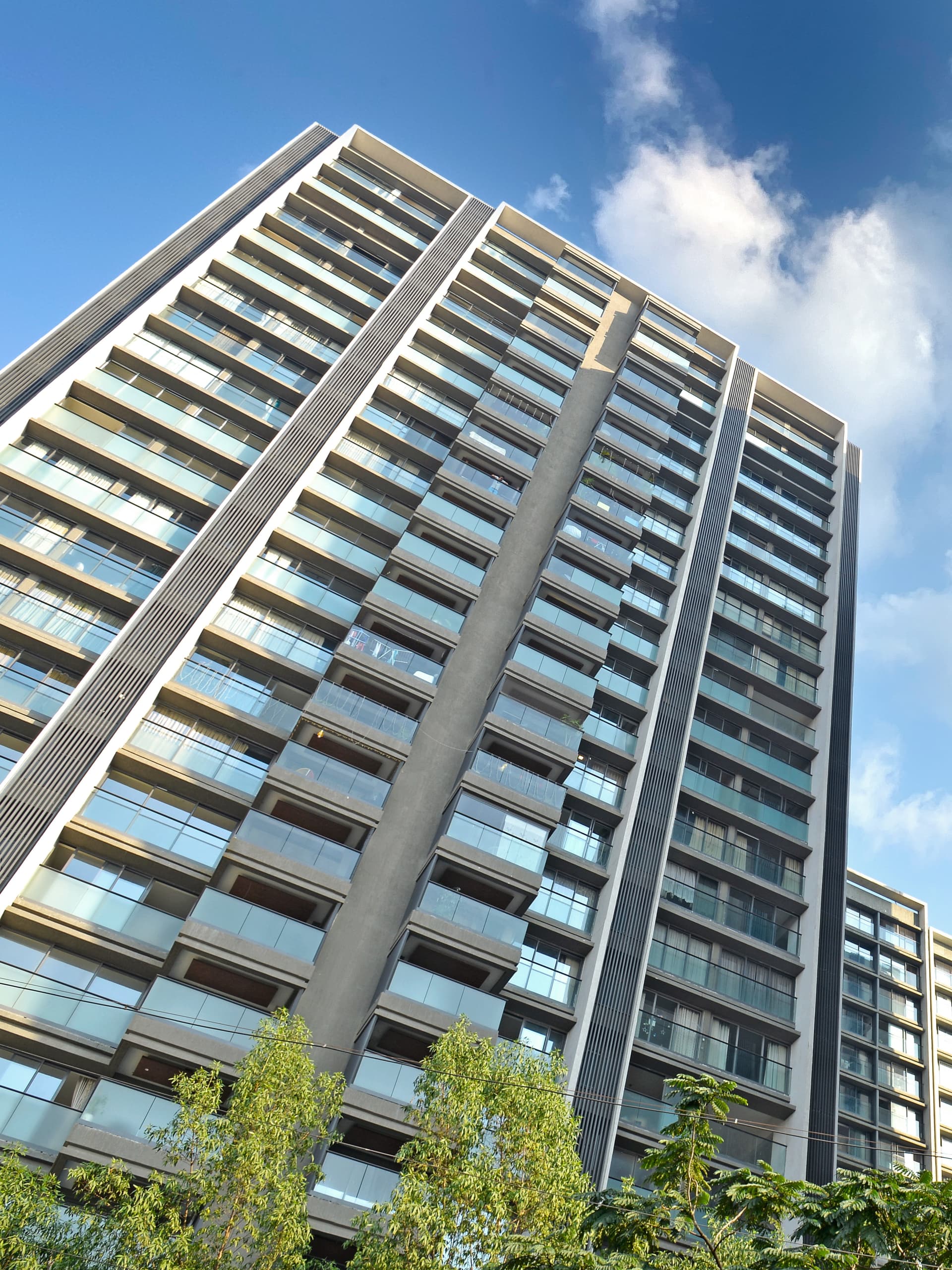 Rustomjee Paramount, Khar West