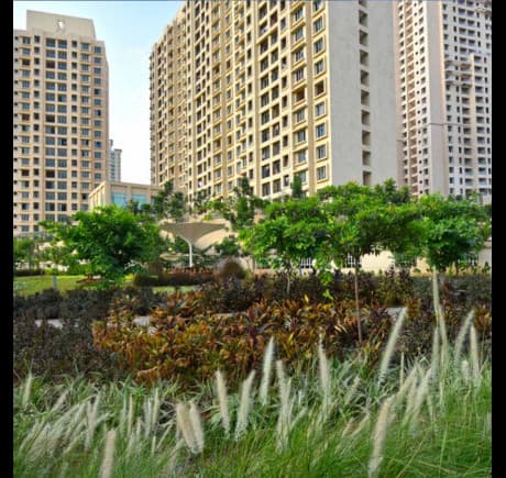 Top 5 Reasons Why Rustomjee Urbania is the Best Family Township in Thane