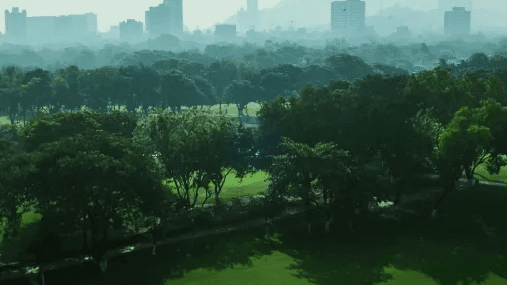 Is Chembur Becoming a Luxury Hub? An Analysis of Rustomjee Balmoral Golf Links