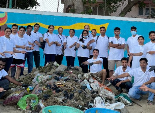 Celebrating Earth Day With Rustomjee at Prabhadevi Beach