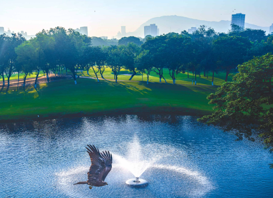 Golfside Living in Chembur: Why Rustomjee Balmoral Stands Out